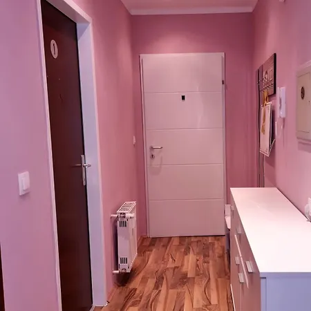 Rentcenter79_2 ゲストハウス 4*